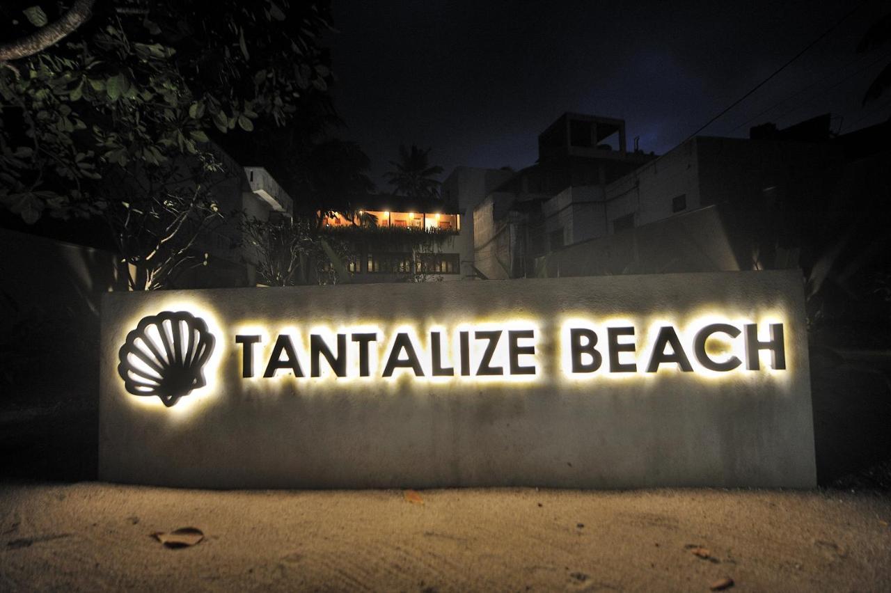 Tantalize Beach Hikkaduwa Kültér fotó